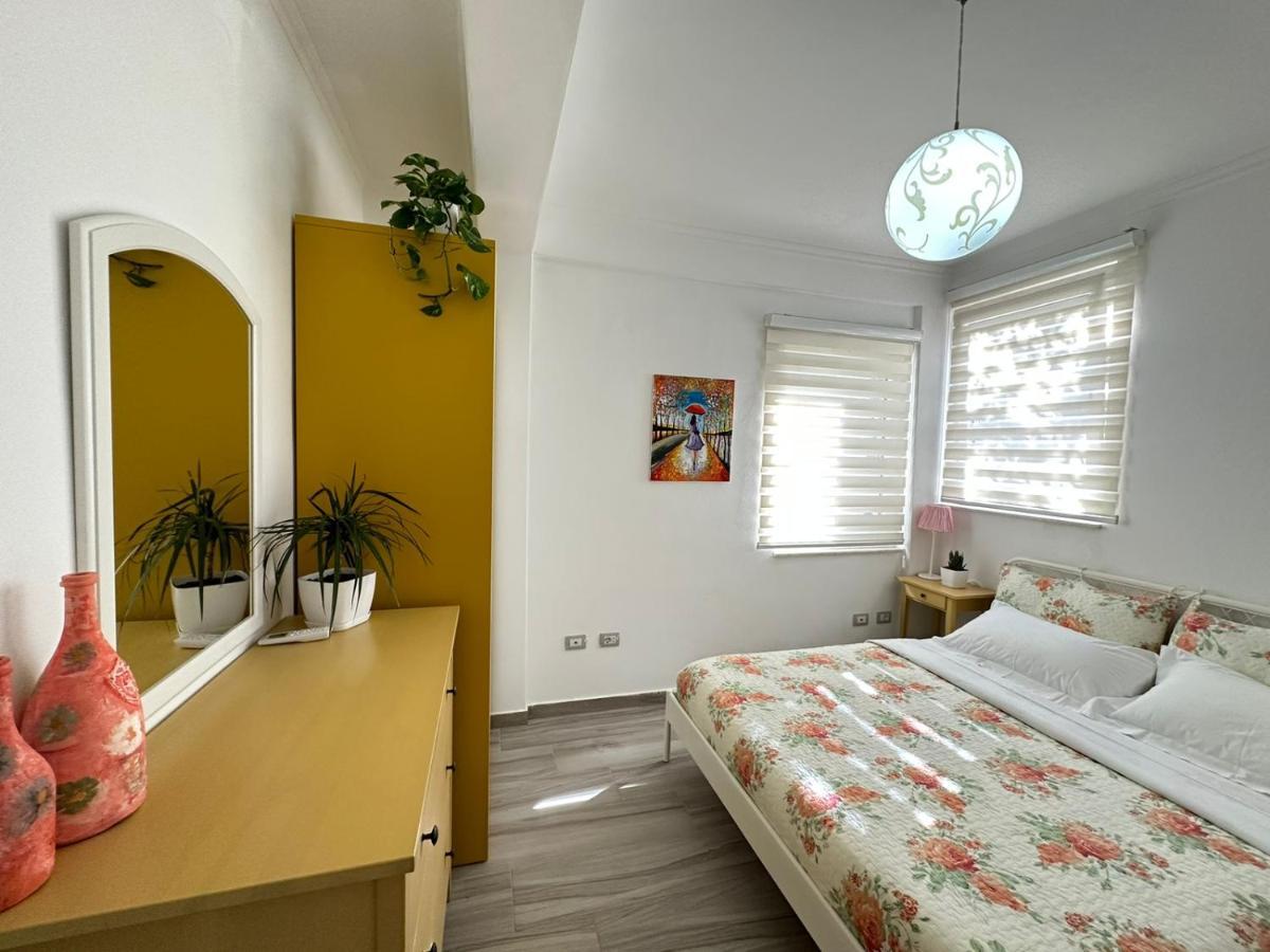 Home Aquamarine & Residence Vlorë Eksteriør billede